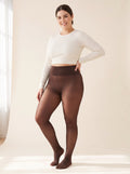 Collant polaire effet transparent chocolat porté par une femme grande taille, vue de face